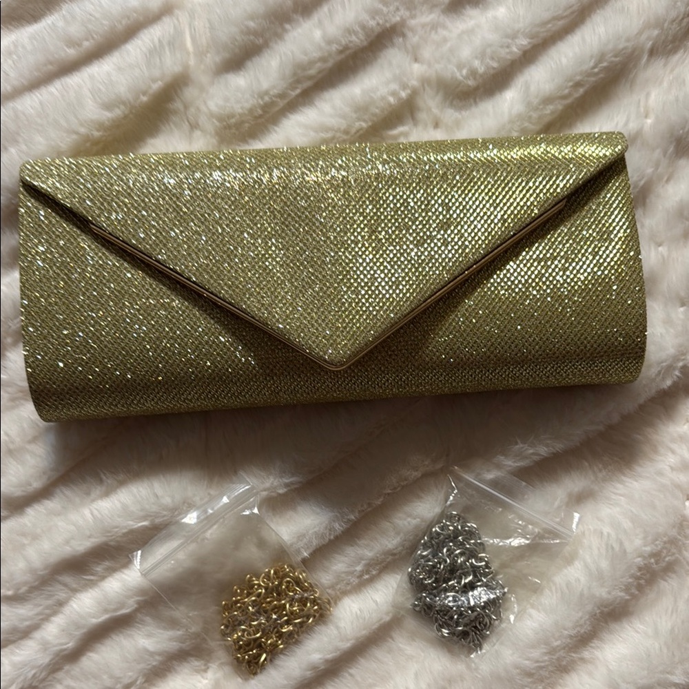 Gold Evening Clutch with detachable chains NEW - Picture 1 of 5